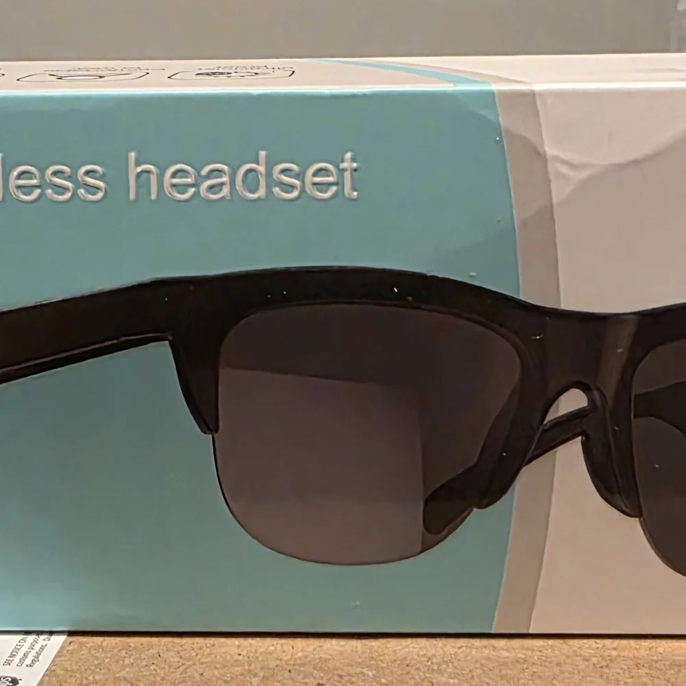 BRAND NEW- Black Bluetooth Smart Sunglasses
